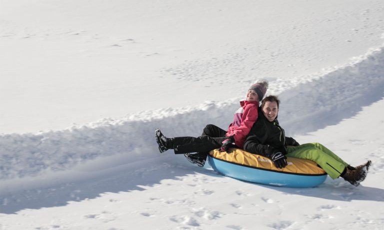 snowtubinginnerkrems18